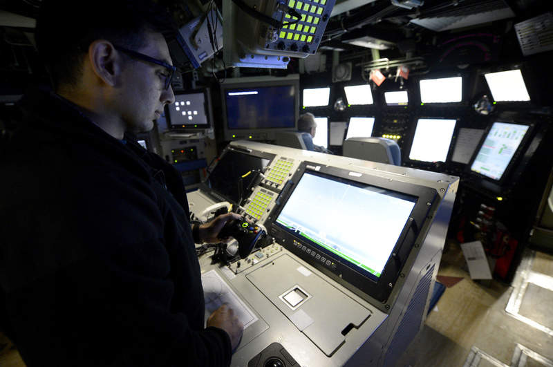 virginia class submarine control room