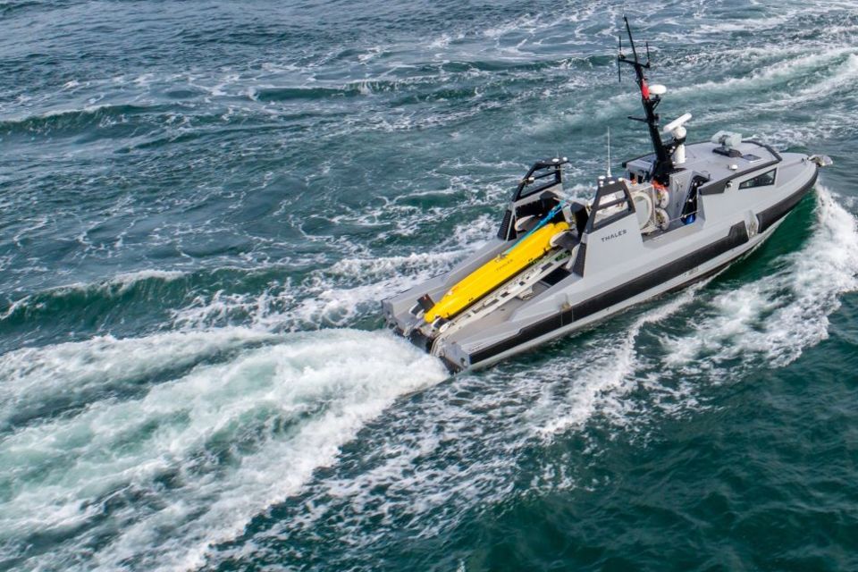 British Royal Navy receives remotely operated mine-hunting demonstrator