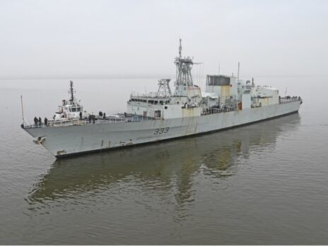 Canadian Halifax frigate HMCS Toronto to undergo major docking work
