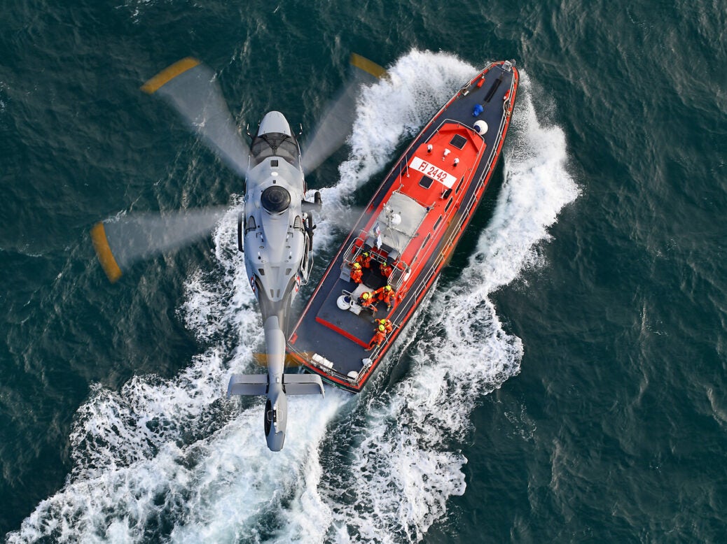 Photo of La marine française accepte la livraison du premier hélicoptère H160.