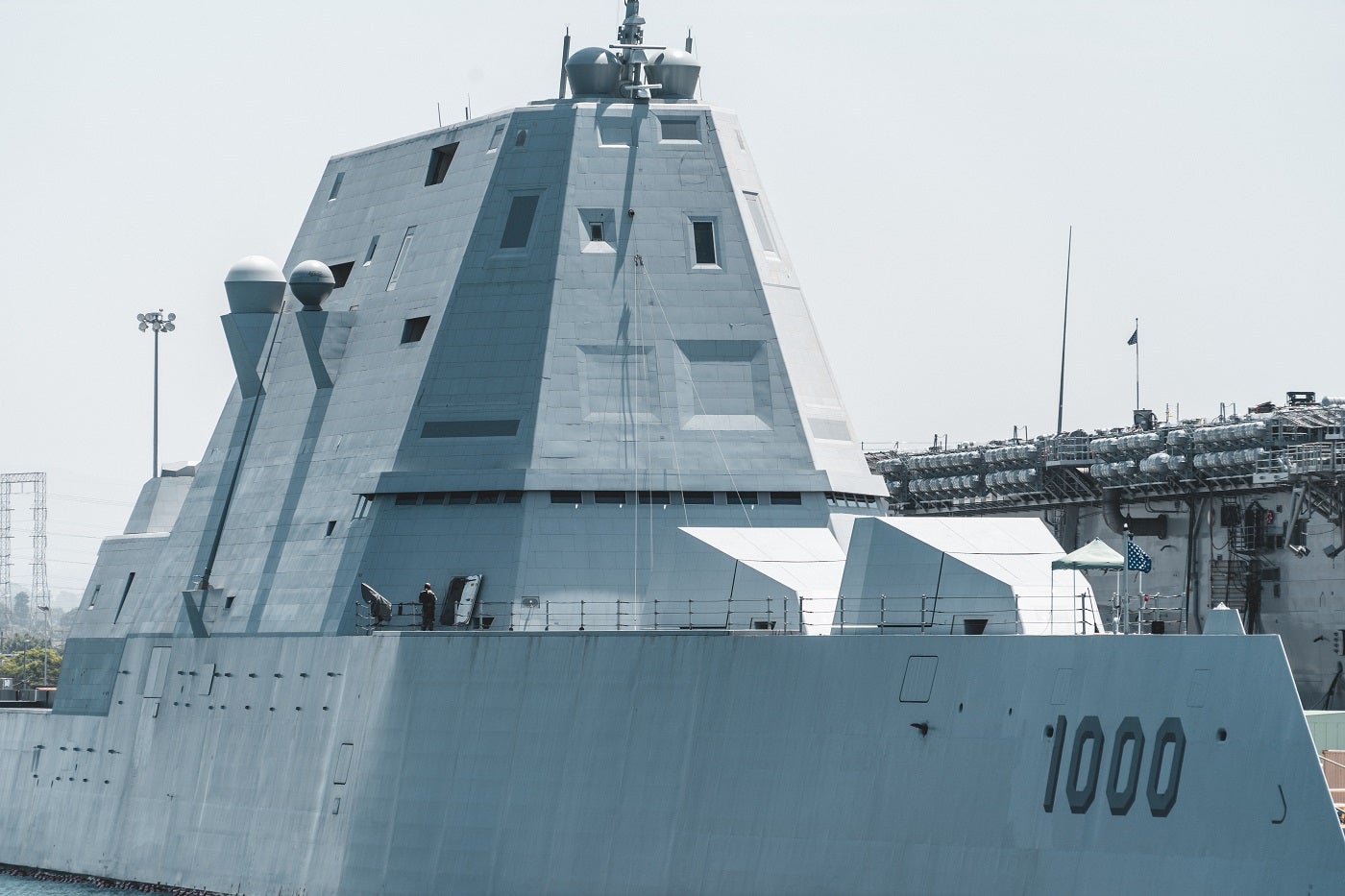 Raytheon wins Zumwalt-class contract for combat system engineering