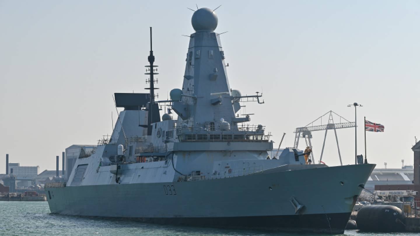 UK Cancels Type 83 Destroyer, Develops Hybrid Warship Fleet